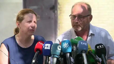Rueda de prensa de los padres de Marta del Castillo tras la condena al Cuco y su madre, en vídeo Rueda de prensa de los padres de Marta del Castillo tras la condena al Cuco y su madre, en vídeo