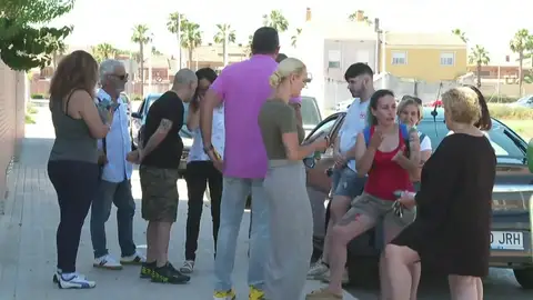 Tienen que dejar sus casas en 13 días Tienen que dejar sus casas en 13 días