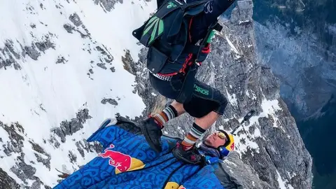 Pete Allum y Dani Román logran una maniobra inédita en los Alpes suizos Pete Allum y Dani Román logran una maniobra inédita en los Alpes suizos