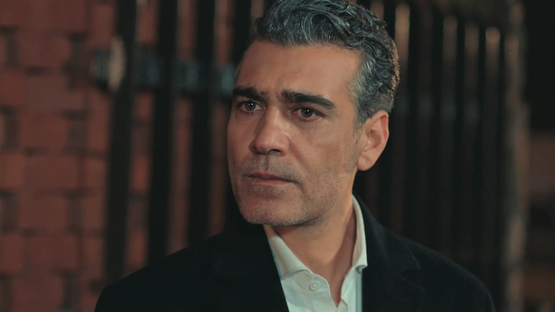 “Aras y Leyla se han divorciado”: Volkan, en shock tras enterarse de la noticia por Derin “Aras y Leyla se han divorciado”: Volkan, en shock tras enterarse de la noticia por Derin