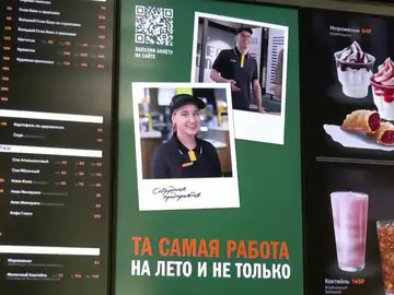 Rusia inaugura &#39;Sabroso y punto&#39;: el nuevo restaurante que sustituye a McDonald&#39;s 