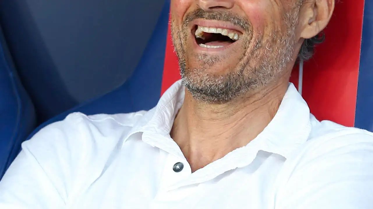 Luis Enrique, en el banquillo de la Rosaleda Luis Enrique, en el banquillo de la Rosaleda