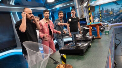 El reto casi imposible con el que sorprende Marron: con cuatro platos de dj y un circuito infernal