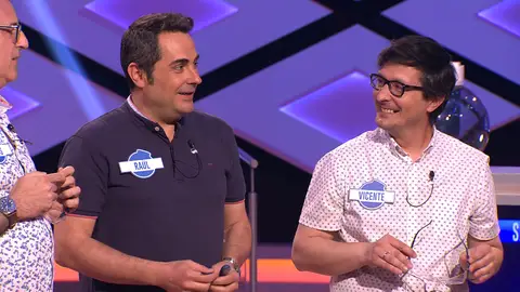 Vicente calma a su compañero en una bomba gastronómica de ‘¡Boom!’: “Tranquilo, Raúl” Vicente calma a su compañero en una bomba gastronómica de ‘¡Boom!’: “Tranquilo, Raúl”