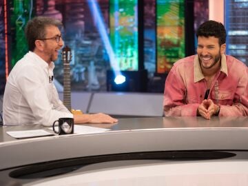 Pablo Motos ense&ntilde;a en 'El Hormiguero 3.0' el videoclip m&aacute;s vergonzoso de Sebasti&aacute;n Yatra: "Ten&iacute;a 14 a&ntilde;os"