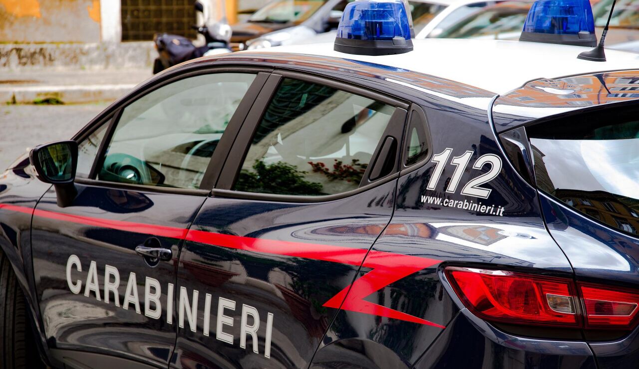 Coche de la Polic&iacute;a italiana