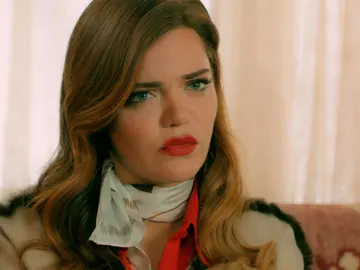 Züleyha y Sevda descubren que puede ser cierto que Adnan Yaman tuviera un hijo ilegítimo Züleyha y Sevda descubren que puede ser cierto que Adnan Yaman tuviera un hijo ilegítimo