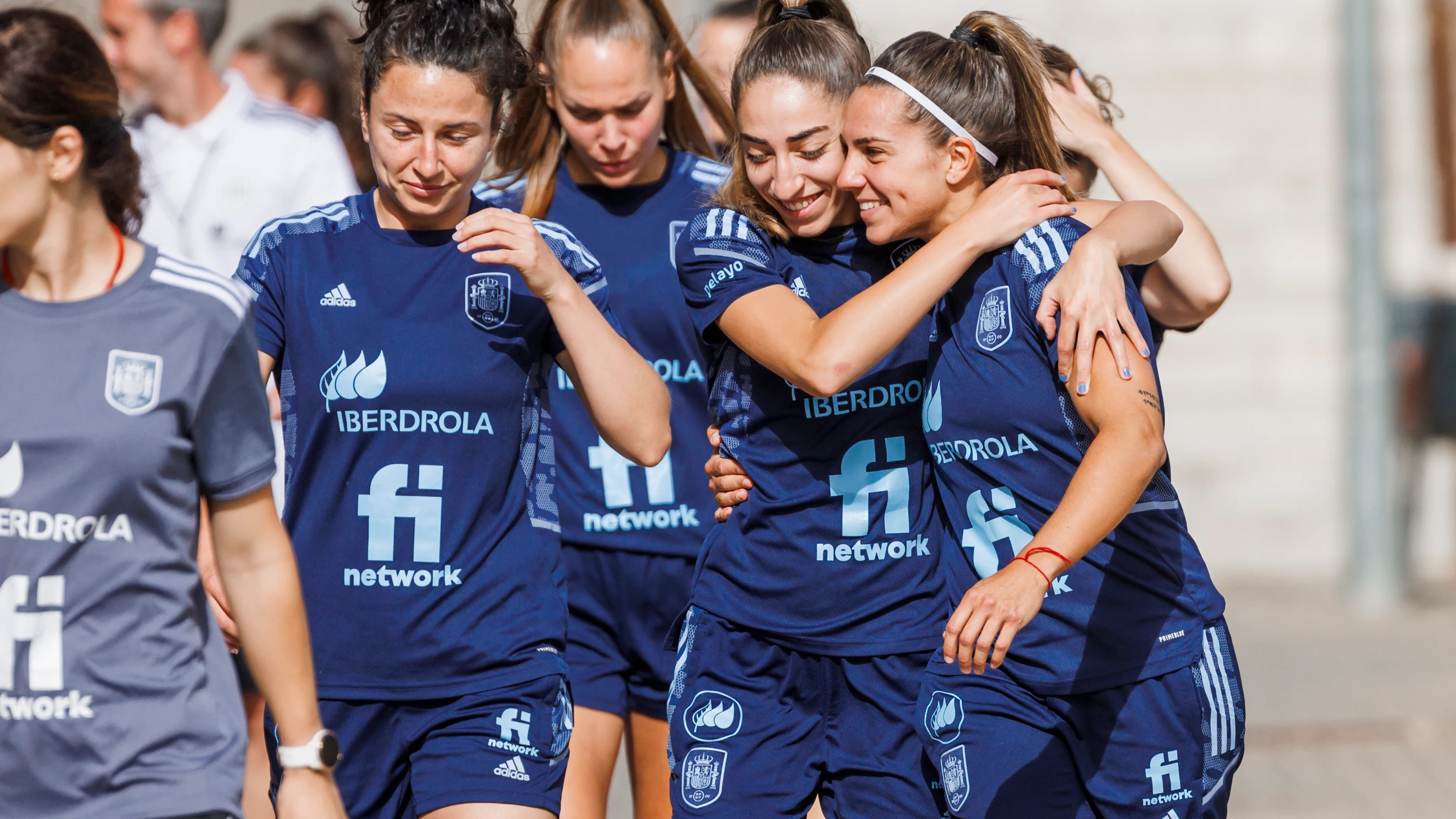 Las jugadoras de la selección española en un entrenamiento en Las Rozas Las jugadoras de la selección española en un entrenamiento en Las Rozas