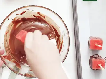 Bouquet ofrece un montón de recetas atractivas para comer sandía de forma creativa Bouquet ofrece un montón de recetas atractivas para comer sandía de forma creativa