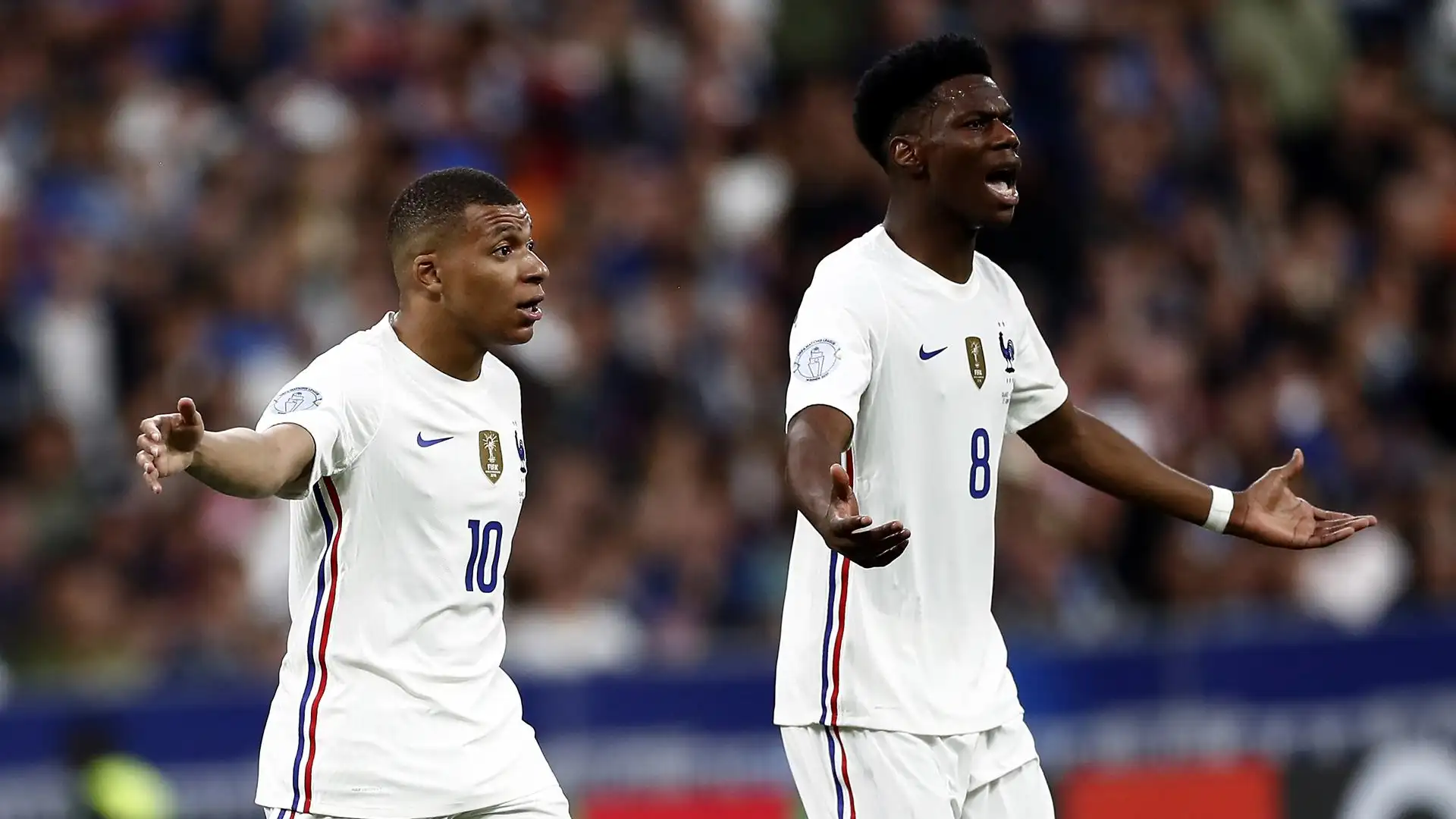 Mbapp&eacute;, junto a Tchouam&eacute;ni en la selecci&oacute;n francesa