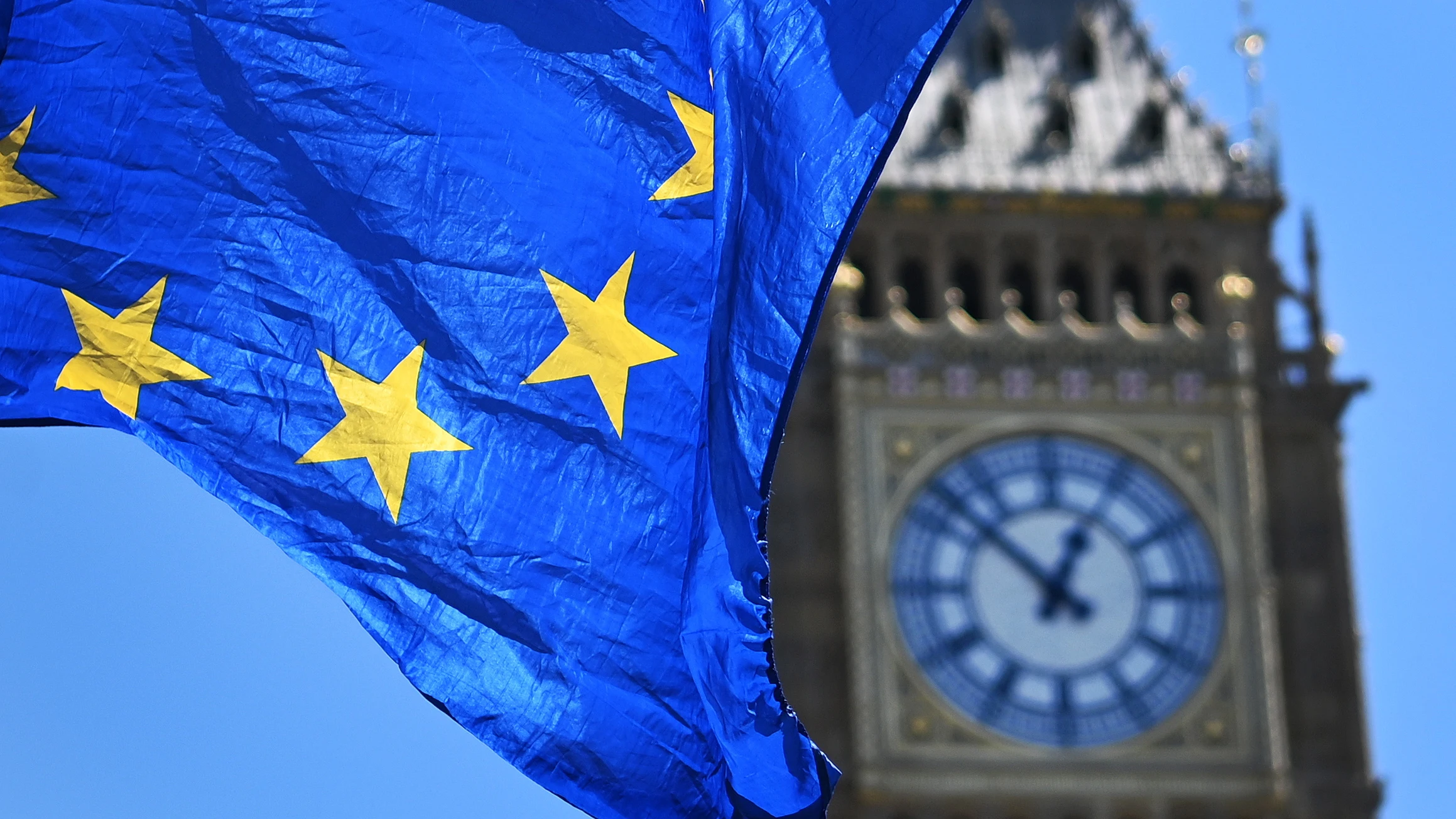 Bruselas expedienta a Londres Bruselas expedienta a Londres
