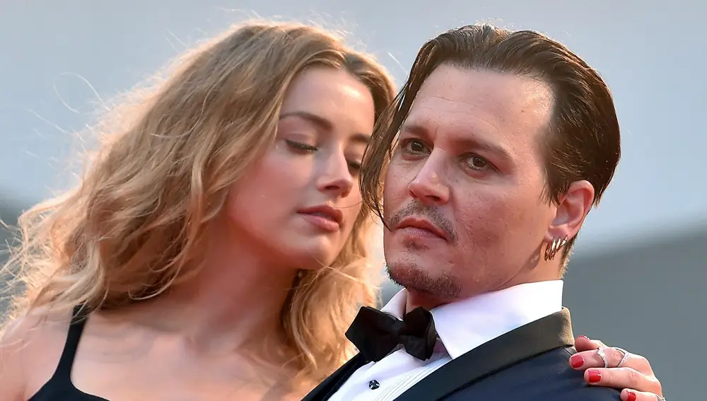 Amber Heard y Johnny Depp Amber Heard y Johnny Depp
