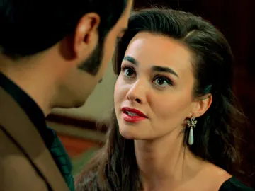 Ümit juega todas sus cartas y declara su amor a Demir: “Mi alma te pertenece, te quiero” Ümit juega todas sus cartas y declara su amor a Demir: “Mi alma te pertenece, te quiero”