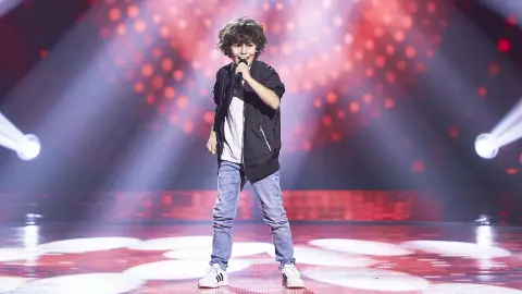 ¡Una pequeña estrella del rock! Gio García revoluciona al ritmo de Queen en ‘La Voz Kids’ ¡Una pequeña estrella del rock! Gio García revoluciona al ritmo de Queen en ‘La Voz Kids’