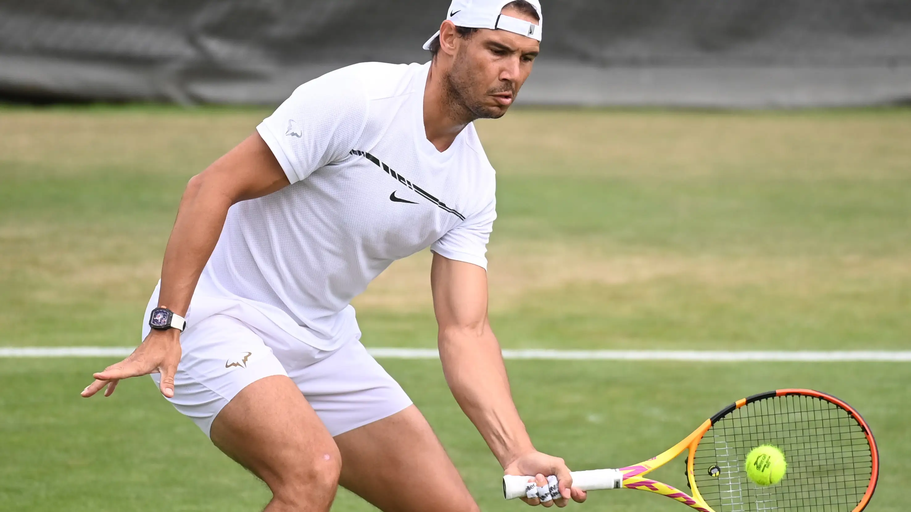 Nadal se ejercita en las instalaciones del All England Club Nadal se ejercita en las instalaciones del All England Club
