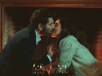 Asya acepta casarse con Aras en un futuro: "Te quiero" Asya acepta casarse con Aras en un futuro: "Te quiero"