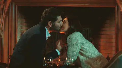 Asya acepta casarse con Aras en un futuro: "Te quiero" Asya acepta casarse con Aras en un futuro: "Te quiero"