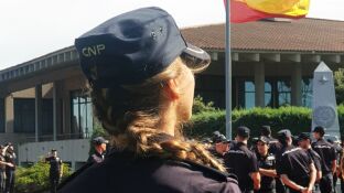Polic&iacute;a Nacional
