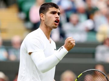 Alcaraz, ante Struff en su debut en Wimbledon