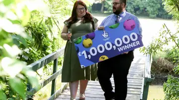 Los ganadores del Euromillones Calum y Kayleight Forrington Los ganadores del Euromillones Calum y Kayleight Forrington