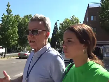 José Ortega Cano, muy nervioso, pierde los papeles con su hija Gloria Camila tras enfadarse con la prensa José Ortega Cano, muy nervioso, pierde los papeles con su hija Gloria Camila tras enfadarse con la prensa