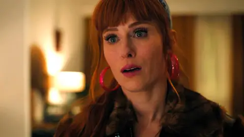 Morgane, con el corazón destrozado: Ludo rompe con ella mientras que Karadec es feliz con Roxane Morgane, con el corazón destrozado: Ludo rompe con ella mientras que Karadec es feliz con Roxane