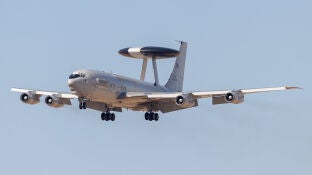 El avi&oacute;n AWACS de la OTAN 
