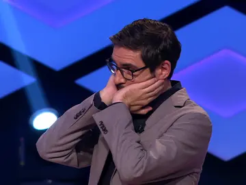 ¡No puede ser! Juanra Bonet se echa las manos a la cabeza con una merienda de Vicente ¡No puede ser! Juanra Bonet se echa las manos a la cabeza con una merienda de Vicente