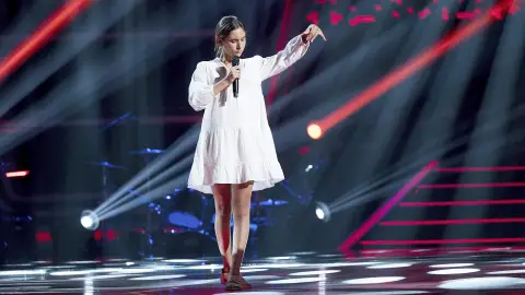 Sebastián Yatra cierra equipo con el puro arte de Lola Flores en la voz de Lucía Aliaño en ‘La Voz Kids’ Sebastián Yatra cierra equipo con el puro arte de Lola Flores en la voz de Lucía Aliaño en ‘La Voz Kids’