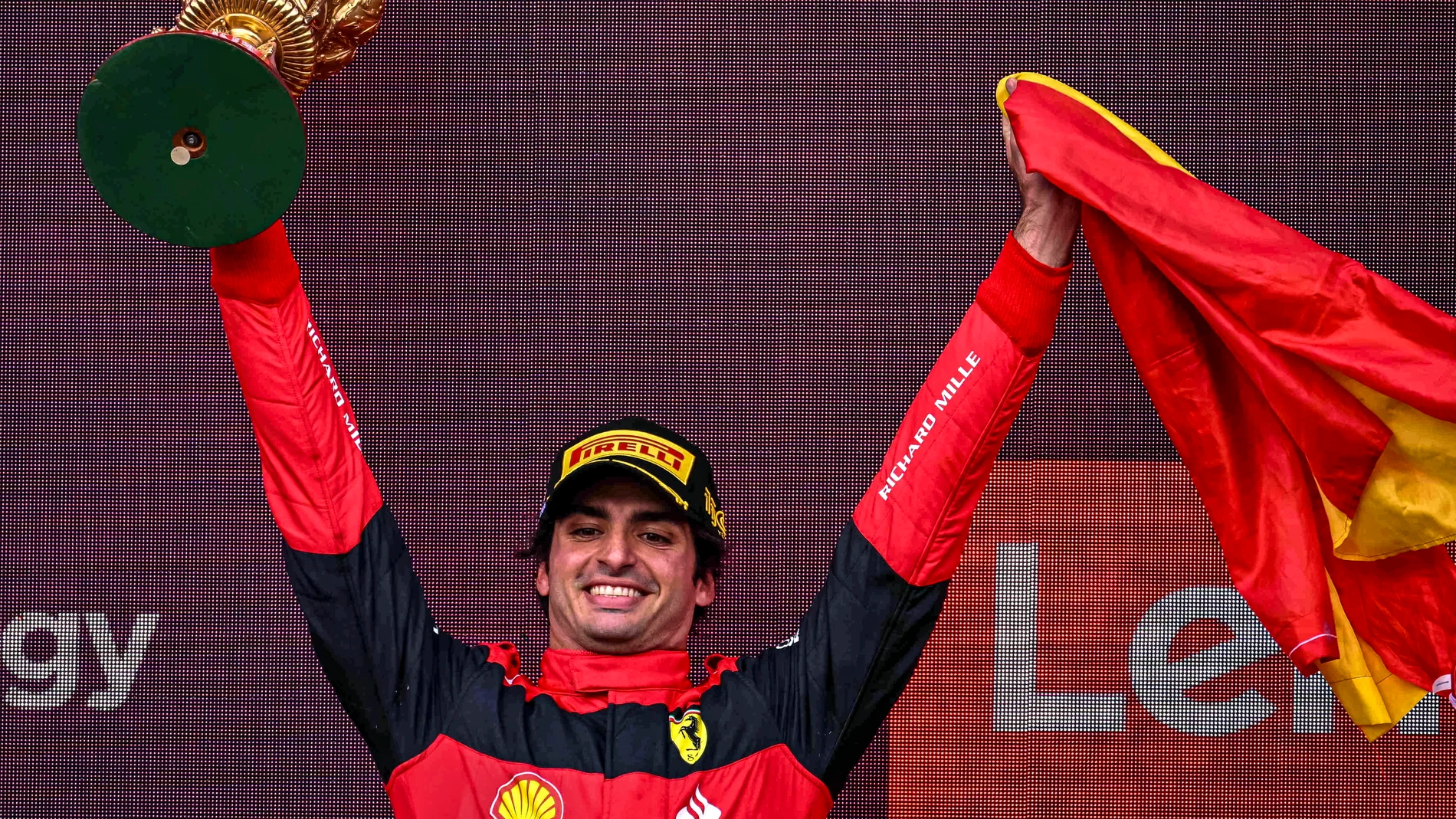 Carlos Sainz cumple su sueño y gana en Silverstone su primera carrera en F1