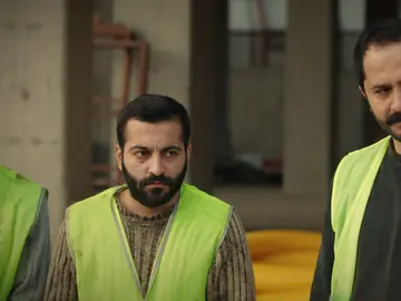 Descubrimos a la persona que está chantajeando a Akif: ¡Ismet, el hermano de Şengül! Descubrimos a la persona que está chantajeando a Akif: ¡Ismet, el hermano de Şengül!