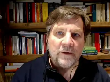 El meteorólogo italiano Luca Mercalli, sobre el desprendimiento en los Alpes: "Tuvimos temperaturas de 10 grados a 3.000 metros" El meteorólogo italiano Luca Mercalli, sobre el desprendimiento en los Alpes: "Tuvimos temperaturas de 10 grados a 3.000 metros"