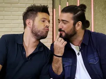 ¡Aquí hay amor! Pablo López: "No puedo dejar de decirle a Antonio lo que le quiero" ¡Aquí hay amor! Pablo López: "No puedo dejar de decirle a Antonio lo que le quiero"