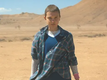 Millie Bobby Brown es Eleven en 'Stranger Things' Millie Bobby Brown es Eleven en 'Stranger Things'