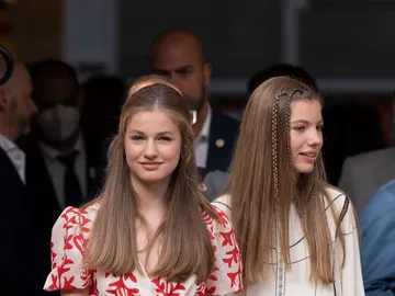 La princesa Leonor y la Infanta Sofía en Girona La princesa Leonor y la Infanta Sofía en Girona