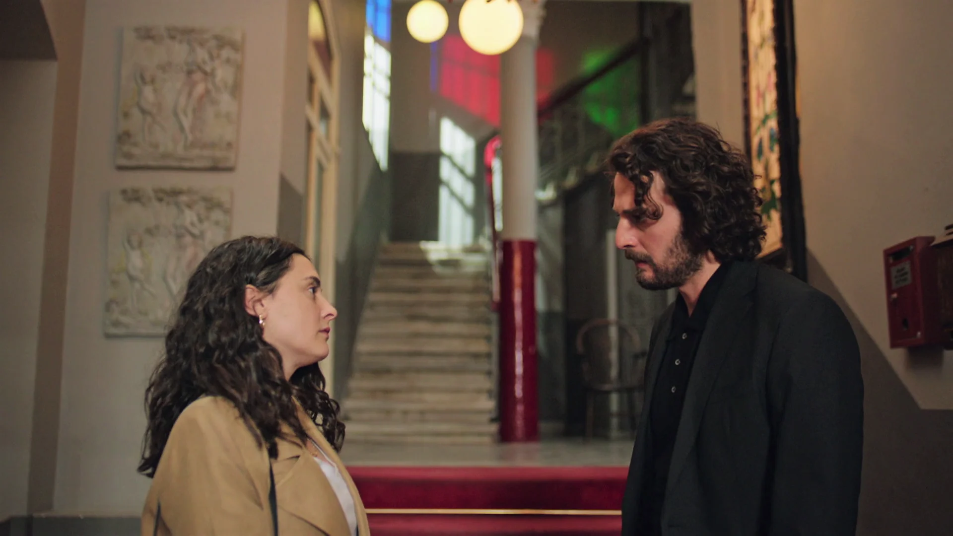 Ceylan y Han deciden volver a ser solo amigos: "Por fin has sido sincero conmigo" Ceylan y Han deciden volver a ser solo amigos: "Por fin has sido sincero conmigo"