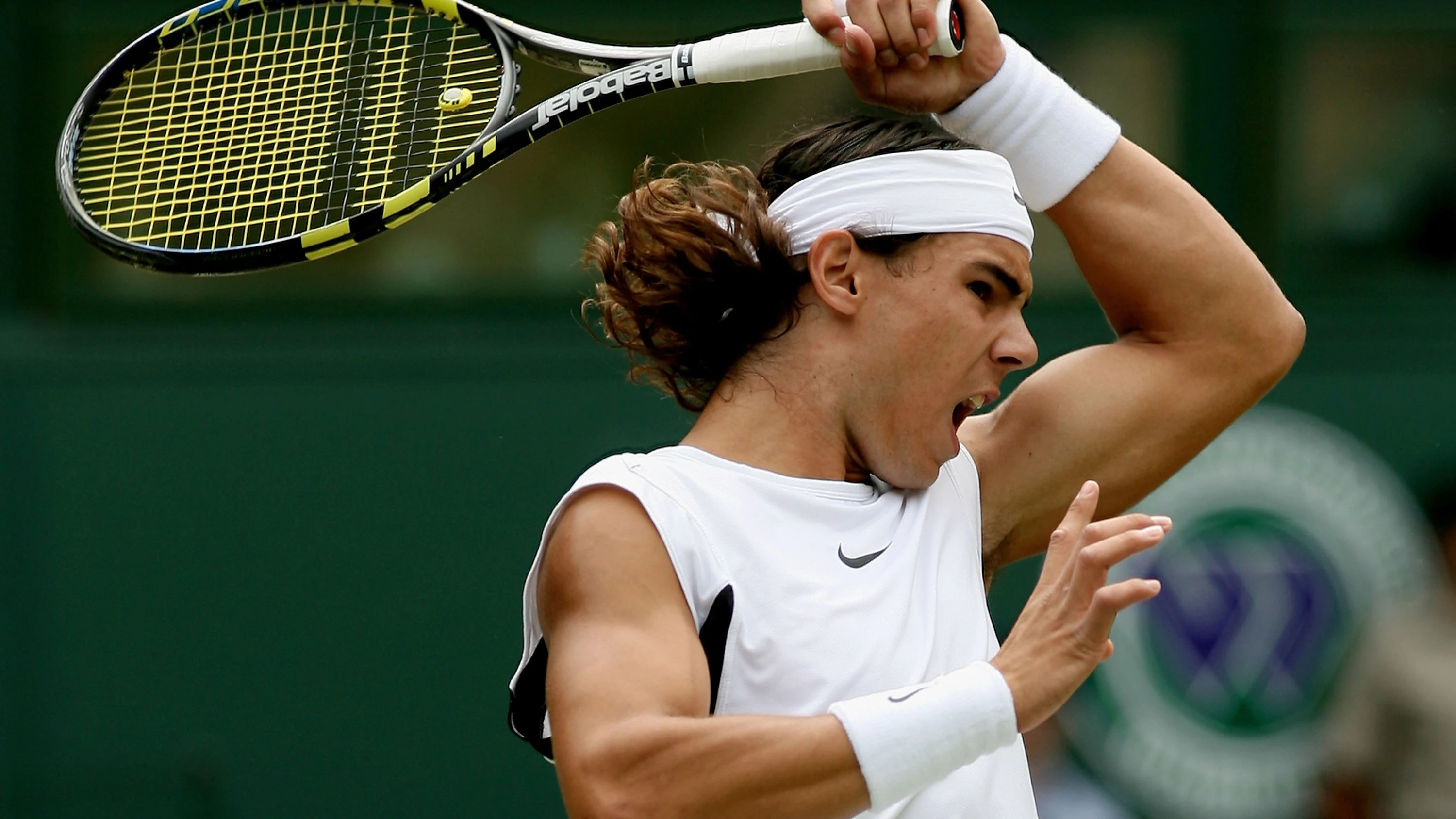 Rafael Nadal en el partido contra Roger Federer del Torneo de Wimbledon