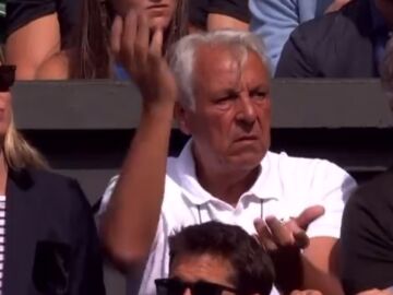 Sebastián Nadal pidiendo a su hijo que se retire