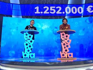 La felicitación de Orestes a Rafa por su Rosco y su reacción al verse casi fuera de ‘Pasapalabra’ La felicitación de Orestes a Rafa por su Rosco y su reacción al verse casi fuera de ‘Pasapalabra’