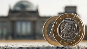 Imagen de archivo dos monedas de un euro