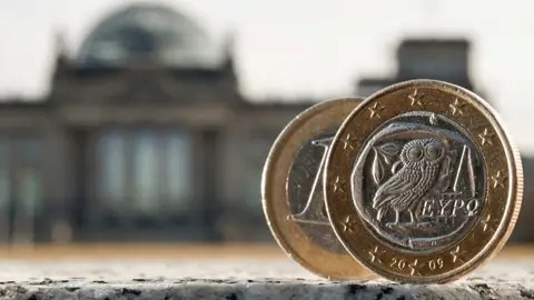 Imagen de archivo dos monedas de un euro Imagen de archivo dos monedas de un euro