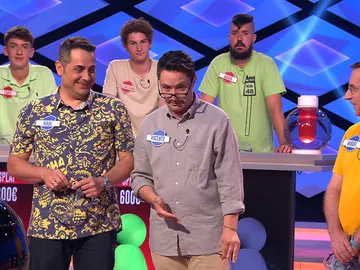 La divertida anécdota de Vicente con un camarero en Canarias: "¡Le tengo un cariño!" La divertida anécdota de Vicente con un camarero en Canarias: "¡Le tengo un cariño!"