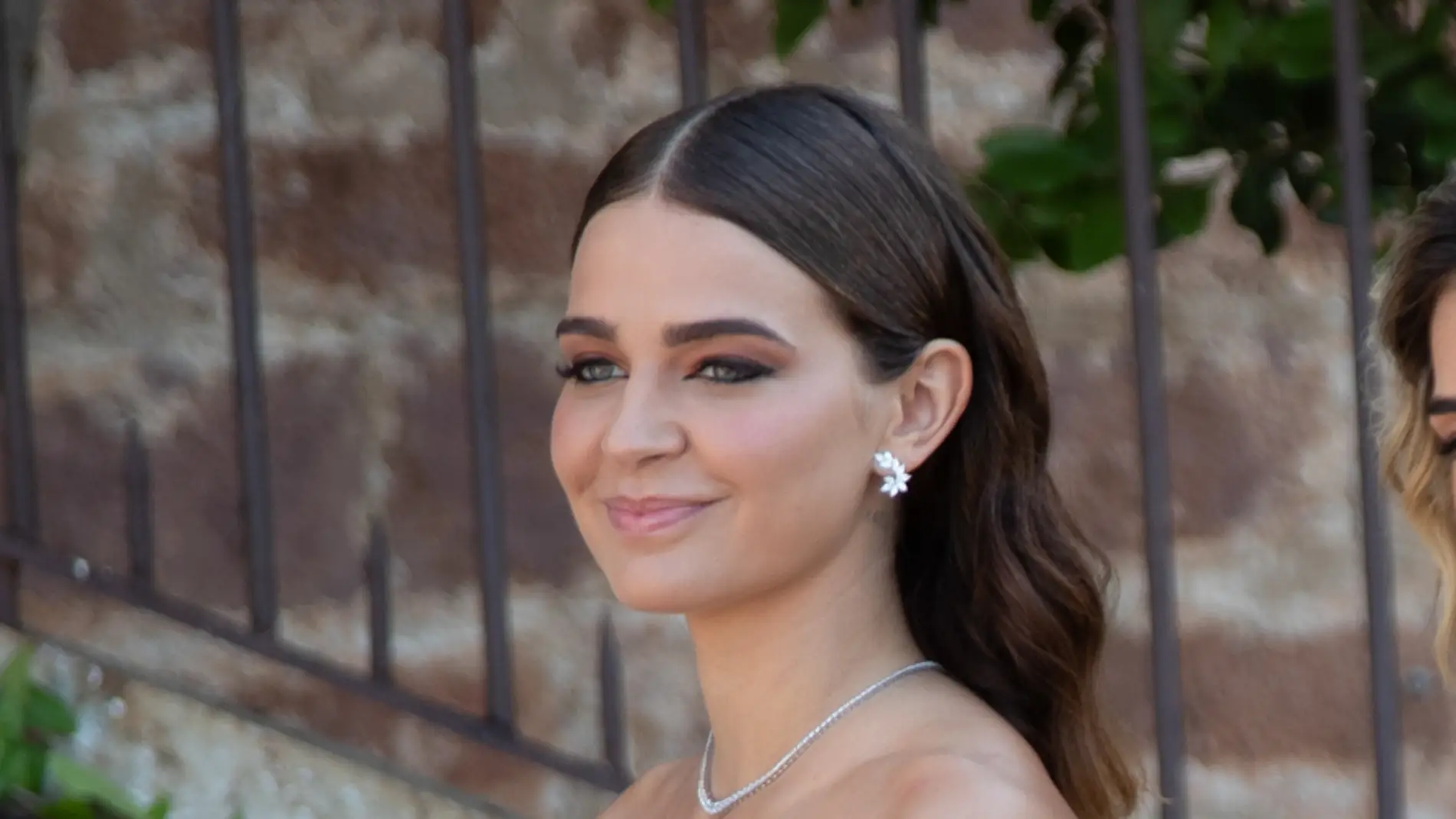 Laura Escanes en la boda de Teresa Andrés