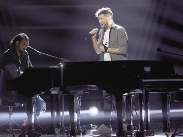 Actuación inédita en ‘La Voz Kids’: Pablo López y Antonio Orozco versionan ‘Entre sobras y sobras me faltas’ y ‘El patio’ Actuación inédita en ‘La Voz Kids’: Pablo López y Antonio Orozco versionan ‘Entre sobras y sobras me faltas’ y ‘El patio’