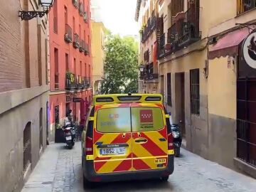 Detienen a una mujer por matar a su novia con un arma blanca en Madrid