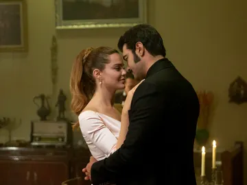 Demir y Züleyha historia de amor de 'Tierra Amarga' Demir y Züleyha historia de amor de 'Tierra Amarga'