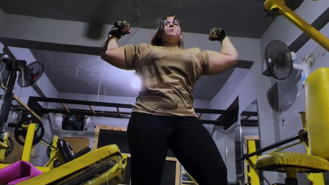 Eman Hegab, la mujer árabe más fuerte del mundo, capaz de levantar 240 kg