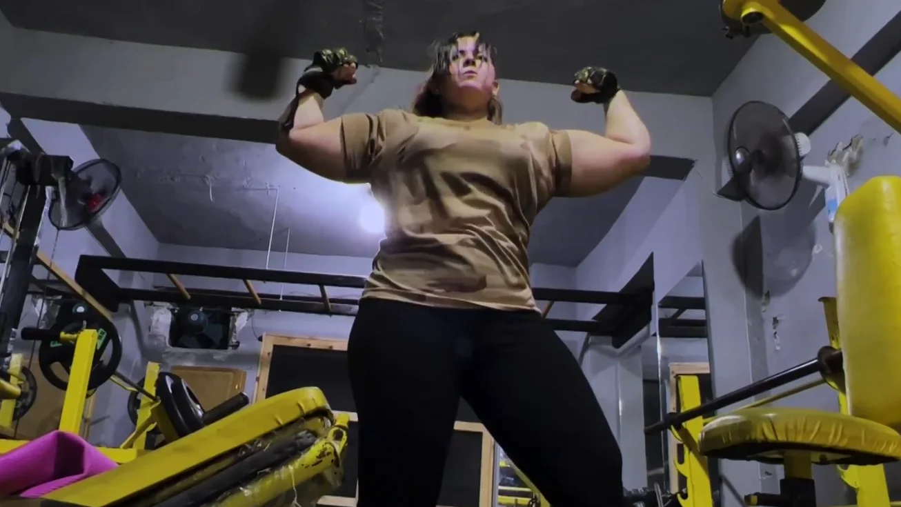La mujer árabe más fuerte del mundo La mujer árabe más fuerte del mundo