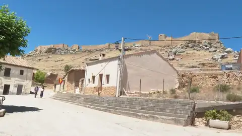 Vivienda gratis a cambio de abrir el bar del pueblo Vivienda gratis a cambio de abrir el bar del pueblo