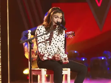 Antonio Cortés se desgarra el alma como Camarón cantando ‘Soy gitano’ en la Semifinal Antonio Cortés se desgarra el alma como Camarón cantando ‘Soy gitano’ en la Semifinal